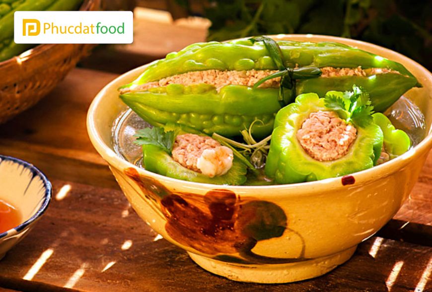 Canh khổ qua dồn thịt heo xay
